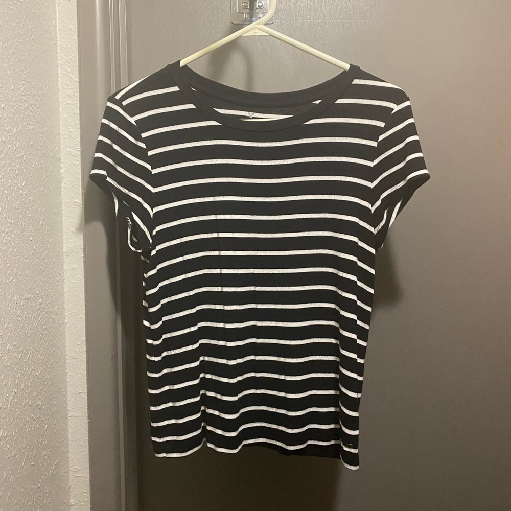American Eagle soft & sexy T-shirt! Black and White! Size M